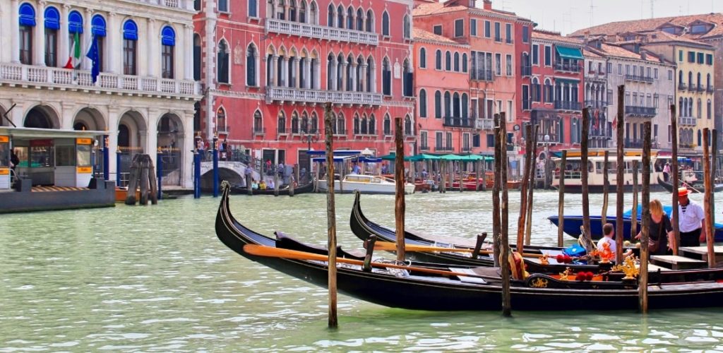 ベネチアと舟